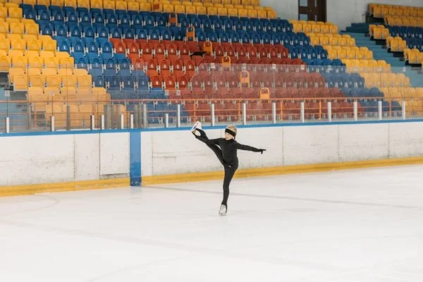 figure skating lift